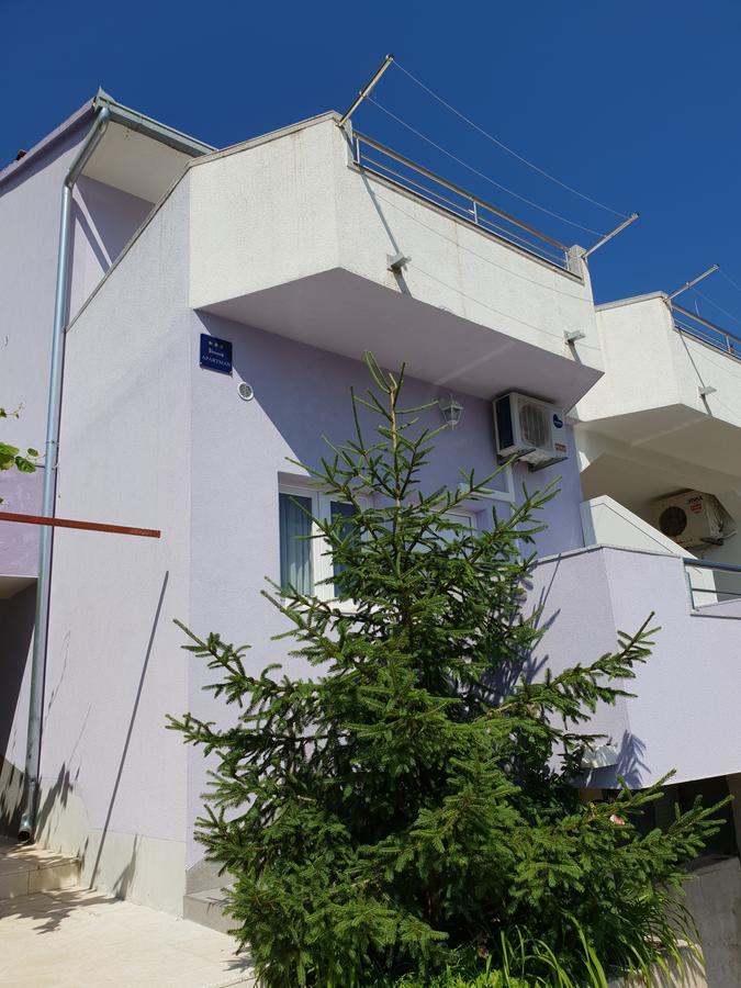Apartments Sea Star Ivana Marina Esterno foto